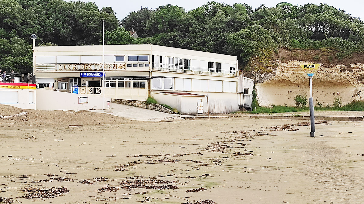Plage Des Vergnes Restaurant Le Baignassout