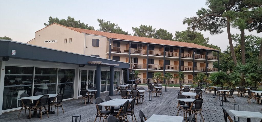 Hôtel Au Palmyre Hôtel à Les Mathes
