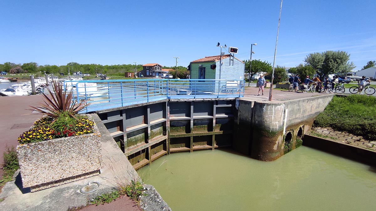 Mescher Sur Gironde Ecluse 1 1200x675