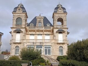 Villa Les Campaniles à Royan